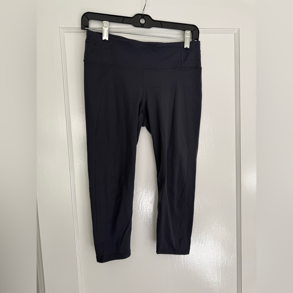 Grey Prana Capri leggings M New without tags